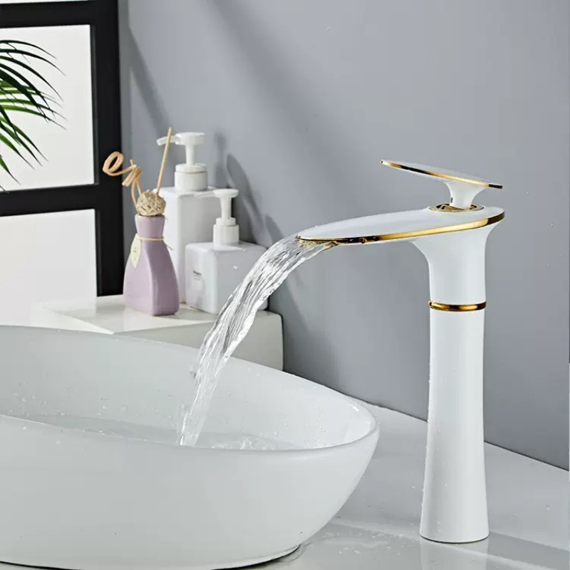 White/Black Gold Waterfall Bas - Home Hardware Bathroom Faucets recension och pris