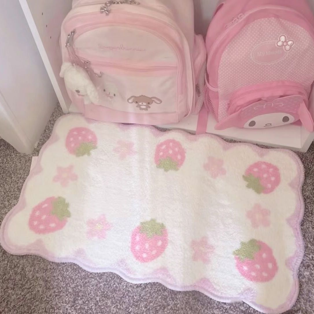 VIKAMA Sweet Strawberry Floor  - Zara Home Bathroom Mat recension och pris