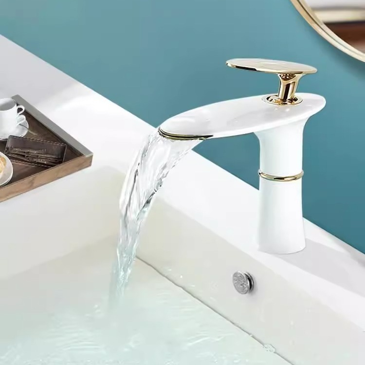 Waterfall Basin Faucet White G - Home Hardware Bathroom Faucets recension och pris