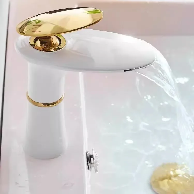 Q39B Expandable Drain Bath She - Bath Caddy Tray recension och pris
